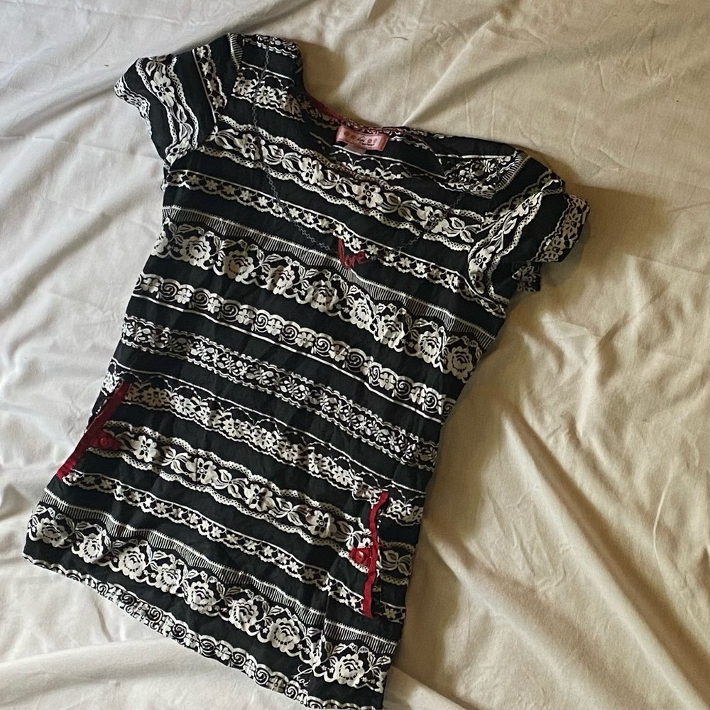 Scrub top